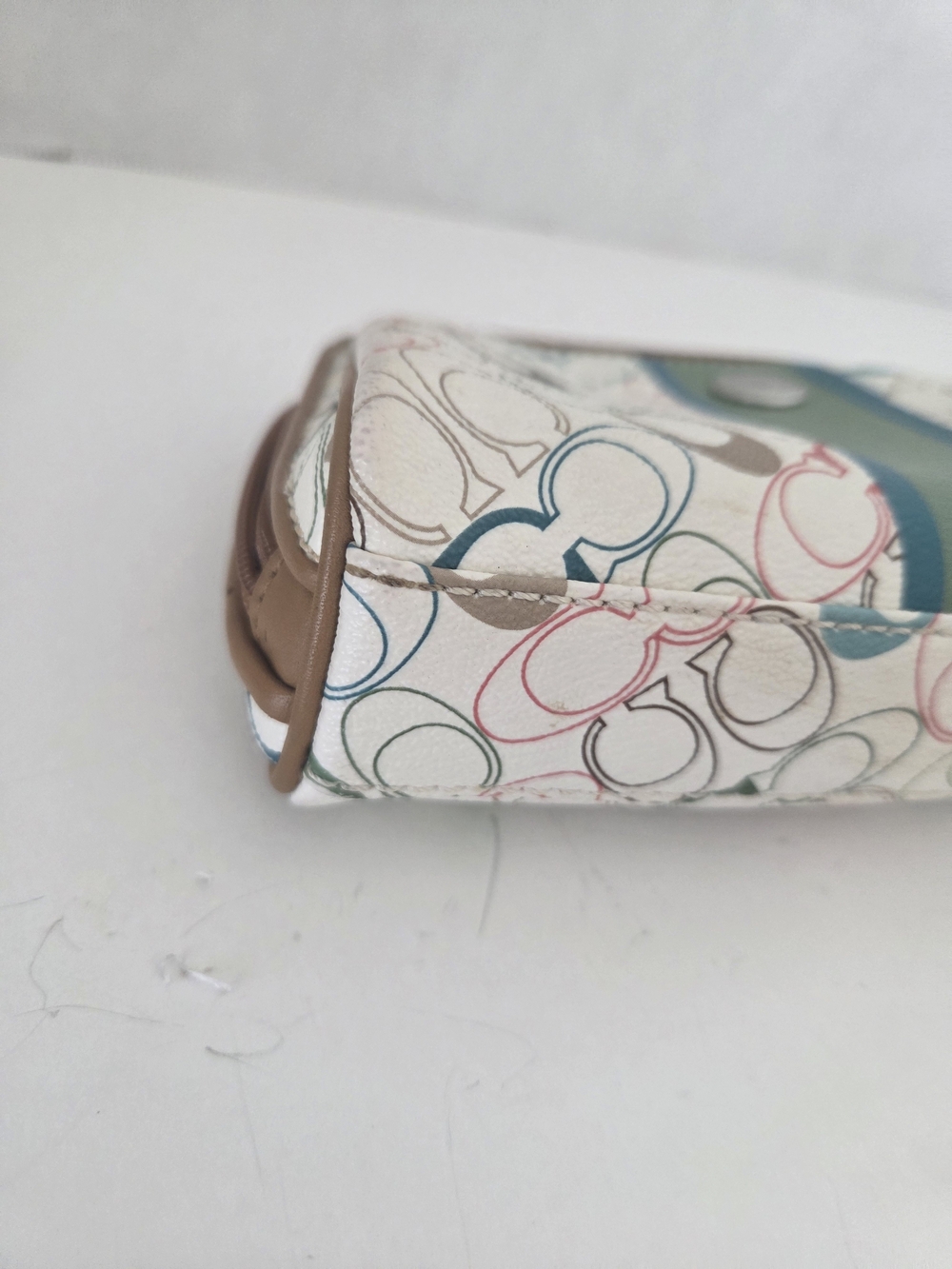 Coach Signature Eyeglasses, Case And Cosmetic Bag Set - Picture 4 of 11